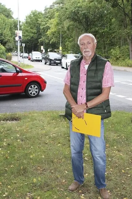 Wilhelm Pape (FDP) kritisiert, dass die Finanzen der Stadt Buchholz immer schlecht gerechnet werden | Foto: os