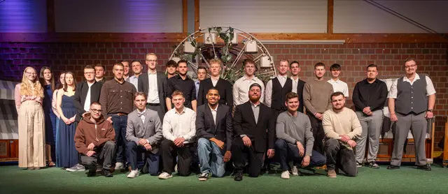 Die frisch gebackenen Kfz-Mechatroniker und -Mechatronikerinnen. | Foto: ks