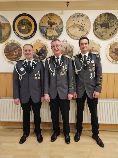  Neuer geschäftsführende Vorstand - von links: 1. Kassenwart Marcus Kern, 1. Vorsitzender Andreas Eggers, 2. Vorsitzender Dennis Tödter | Foto: Schützenkameradschaft Luhdorf-Roydorf