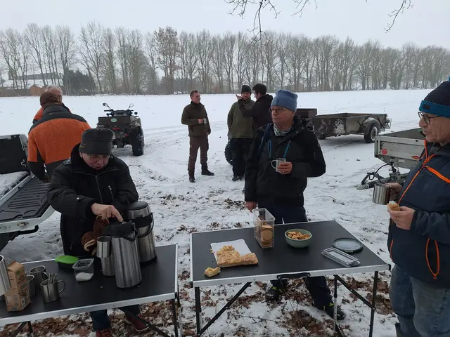 Nach getaner Arbeit: ein entspannter Austausch bei Kaffee und Kuchen | Foto: ÖNSOR, I. Gerlach