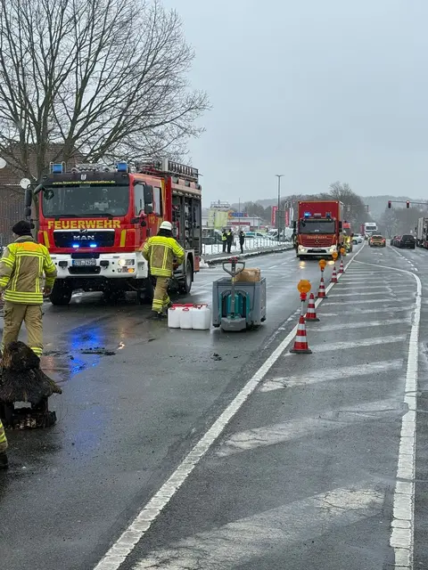 Die Freiwillige Feuerwehr Wiepenkathen sowie die Feuerwehr Stade rückten aus | Foto: Freiwillige Feuerwehr Wiepenkathen