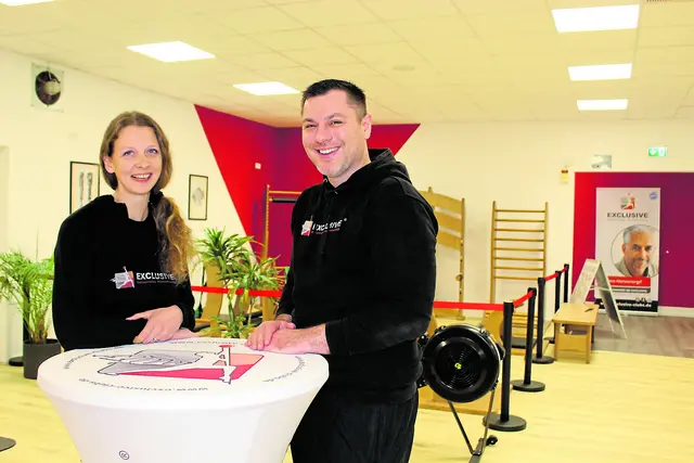 Julian und Saskia Schwarz freuen sich auf viele Gäste  | Foto: sb