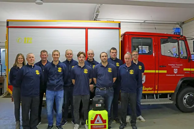Die neue AED-Gruppe aus Asselermoor | Foto: FFW Asselermoor