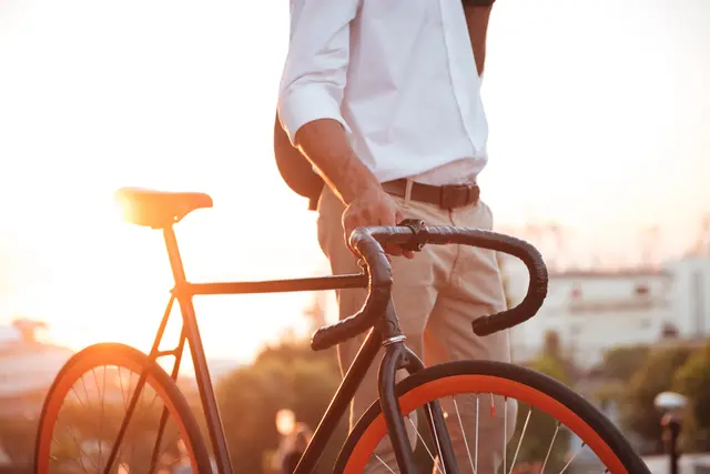 Radverkehr im Fokus: Neue Regelungen in Elstorf sollen für mehr Sicherheit und Klarheit auf der B3 sorgen (Symbolbild) | Foto: Freepik