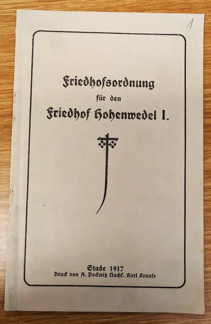 Im Jahr 1917 erhält der Friedhof Hohenwedel eine Friehofsordnung | Foto: Stadtarchiv Stade (Foto: jd)