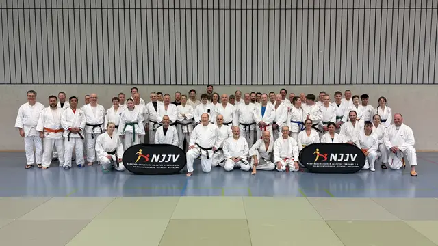 Die Teilnehmenden des Jubiläumslehrgangs in Ramelsloh | Foto: Jan Eggert, MTV Ramalesloh