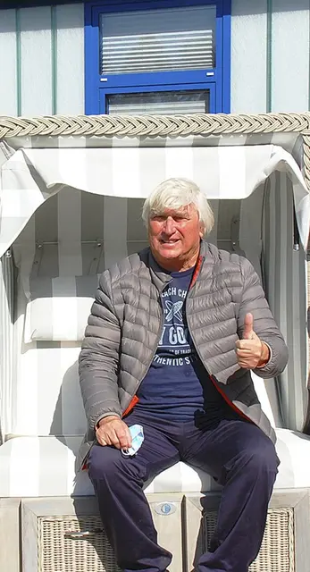 Eventmanager, Animateur, DJ und Musiker: Dirk Ludewig ist aus seiner Wahlheimat Kehdingen nicht mehr wegzudenken | Foto: Strandkorbprofis