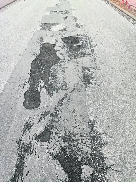 Nach jedem harten Winter sind auch Winsens Straßen stellenweise mit Schlaglöchern übersät | Foto: thl