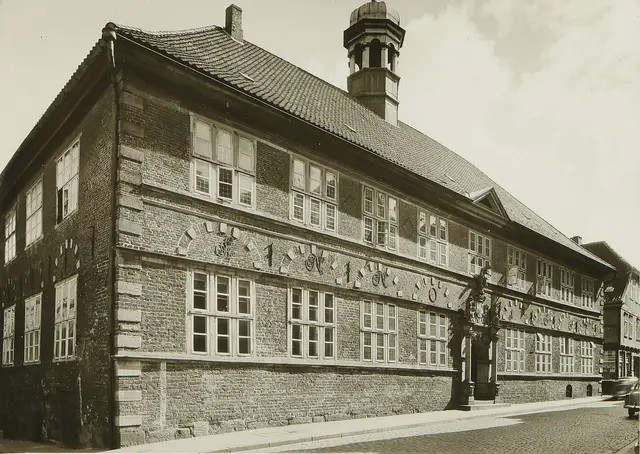 Das Stader Rathaus in der Hökerstraße, undatiert 

 | Foto: Stadtarchiv Stade