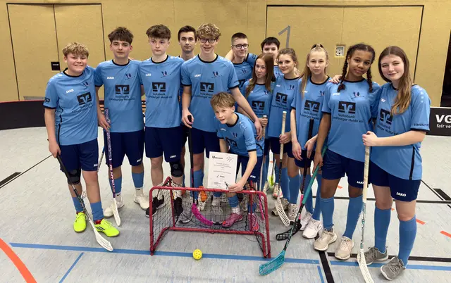 Zum vierten Mal das Landesfinale erreicht: die Horizonta-Floorball-U16 | Foto: Alexander Vogt