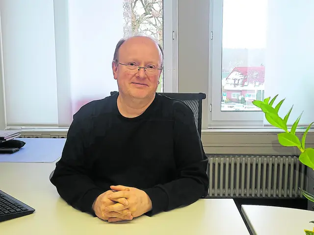 Carsten Kräft bearbeitet im Bauamt die Bauanträge | Foto: wd