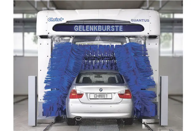 Ein Fahrzeug sollte regelmäßig in einer modernen Anlage gereinigt werden | Foto:  Christ / dpp / Autoreporter