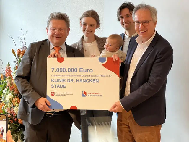 Übergabe des Förderbescheids | Foto: Daniel Beneke