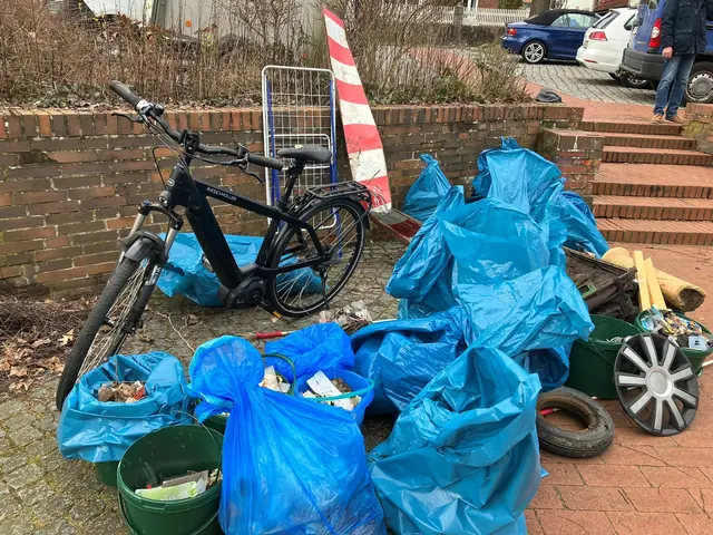 Fundstücke vom Dorfputz  | Foto: Tourismus- und Gewerbeverein Hanstedt