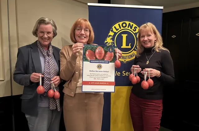 Engagierte Löwinnen: Irmgard Fries (v. li.), Angelika Kordes, Angela Mathea | Foto:  Lions Club Buchholzer Löwen