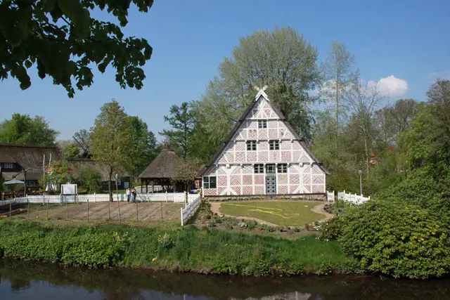 Ein imposantes Gebäude: das Altländer Bauernhaus im Stader Freilichtmuseum | Foto: tp