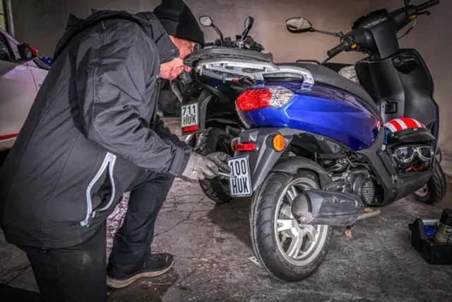 Wer es noch nicht hat: Nun wird's Zeit für das neue Kfz-Kennzeichen | Foto: Huk Coburg