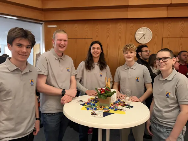 Ein gut gelauntes Jugendparlament  | Foto: tml