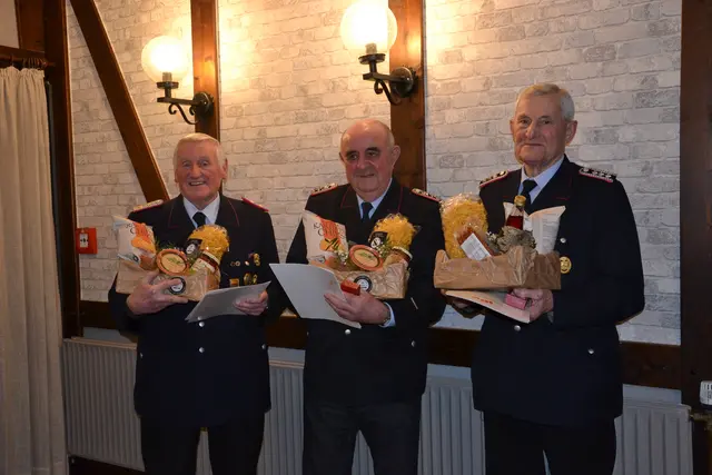 Ehrungen für 60-jährige Mitgliedschaft  | Foto: sc