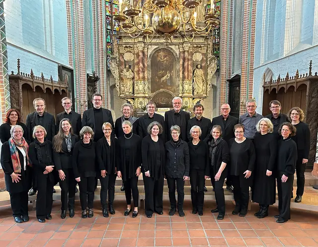 Der Kammerchor des Kirchenkreises Buxtehude  | Foto: Hartmut Hoops