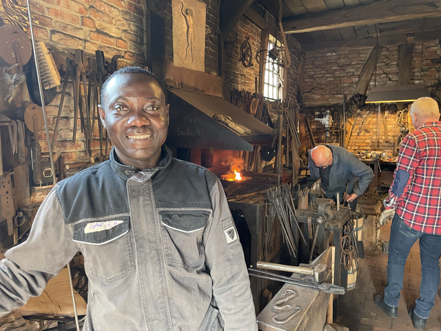 Garteh faszinieren alte Handwerkskünste wie hier in der Schmiede | Foto: Silke König 