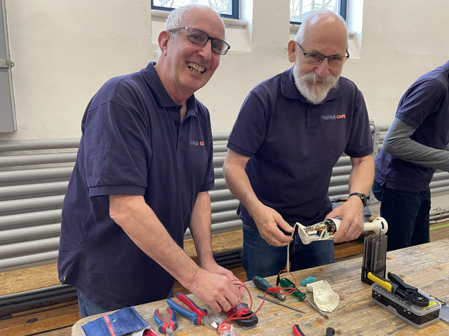 Erwin Schwinn, Elektro und IT und Hinrich Wendt, Fachmann für Mechanik | Foto: Silke König