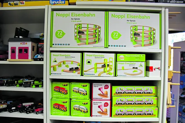 Klemmbausteine in moderner Form und Accessoires sind erhältlich