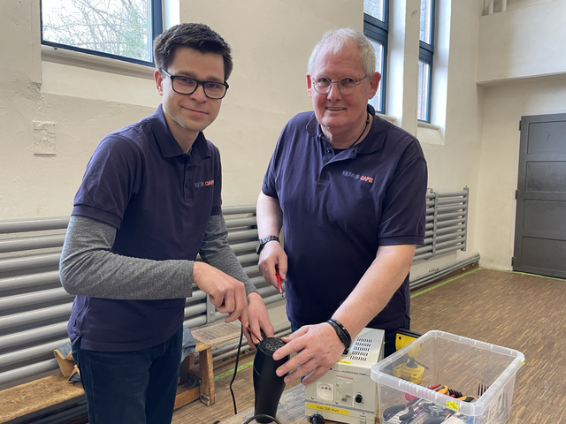 Jan-Philipp Kahle, zuständig für Elektronik und Bert Dessau, der sich um Hardware und Elektrik kümmert | Foto: Silke König