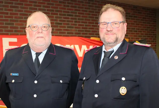 Geehrt für 50jährige Mitgliedschaft: Klaus Suhr (li.) und Peter-Klaus Rambow | Foto: Stefan Braun/FFW