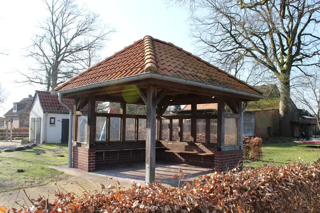 Rastpavillon auf dem MeGa-Gelände bei der Schule | Foto: sb