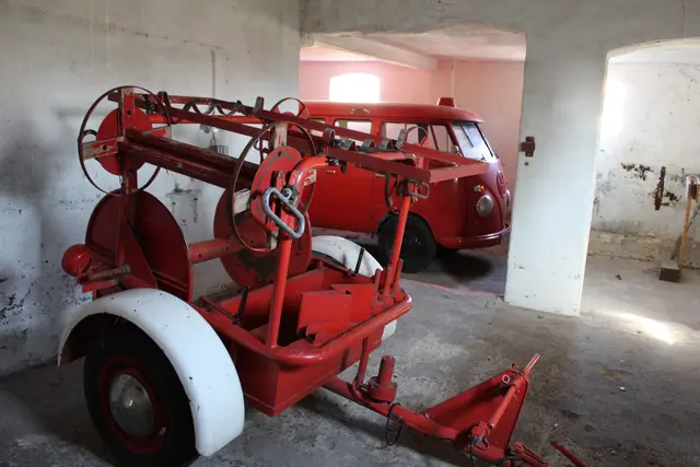 Weil es für den Spritzenanhänger keine Reifen mehr zu kaufen gibt, wurde er ausrangiert | Foto: sb