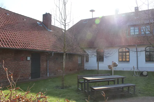 An das Haupthaus grenzt der ehemalige Viehstall | Foto: sb