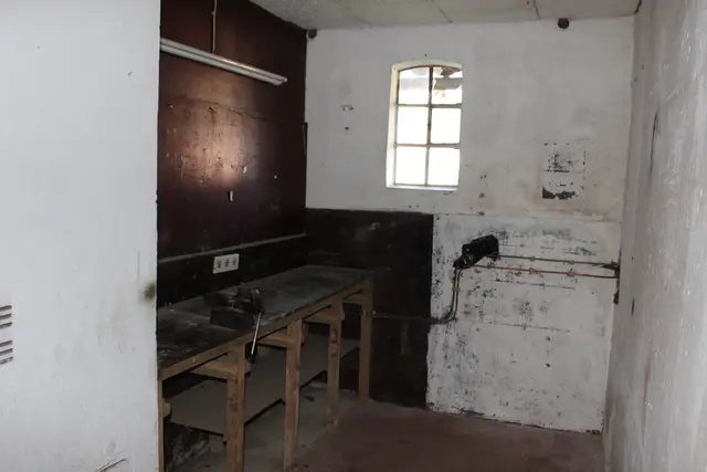 Eine alte Werkbank bezeugt: Hier wurde viel selbst gemacht | Foto: sb