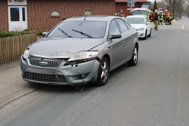 Eines der beiden Unfallfahrzeuge | Foto: Jürgen Bockelmann