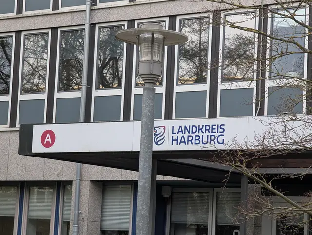 Im Gebäude A der Kreisverwaltung in Winsen ging nichts mehr | Foto: jf