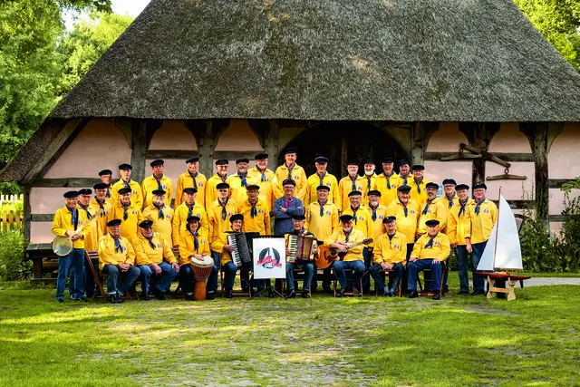 Wo er auch auftritt: Der Heidjer-Shanty-Chor sorgt stets für beste Stimmung | Foto: Gilbert Studios