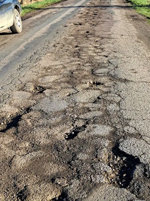 Ist dies die Straße mit den schlimmsten Schläglöchern? Die Kreisstraße 9 in Nordkehdingen | Foto: privat