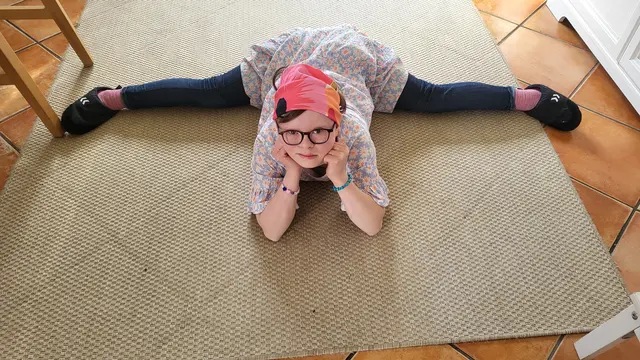 Selbstbewusst und mit sich und der Welt zufrieden: Lia (15) 