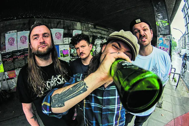 Als Support steht mit Mudhead aus Rotenburg (Wümme) | Foto: Patryk Rabenda