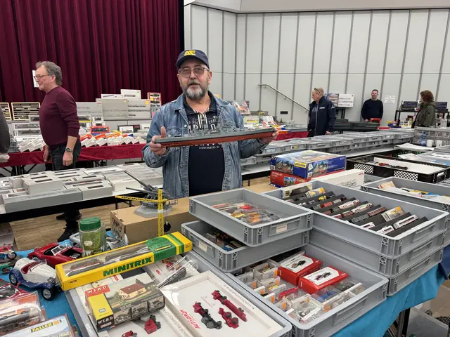 Mehr als nur Eisenbahnen: Andy Richter hat auch Modellschiffe im Repertoire | Foto: IG Modellbahnfreunde Nordeutschland