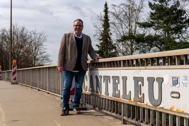 "Der Verkehr muss fließen, " erklärt Jan Bauer (CDU) | Foto: Max Müller