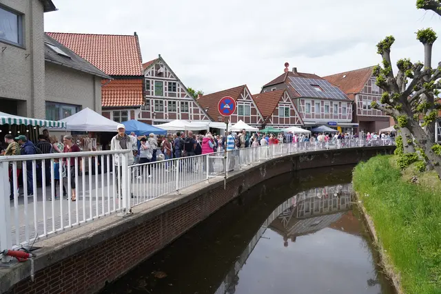 Kunsthandwerkermarkt | Foto: Lohmann