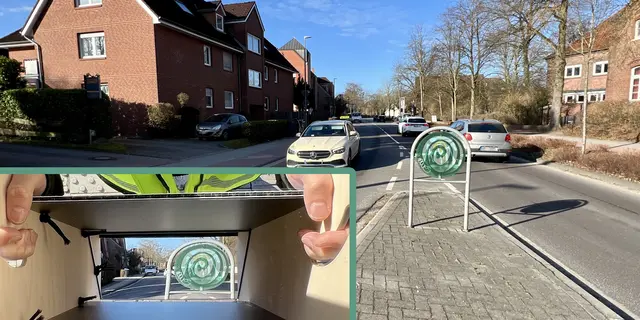 Das große Foto zeigt die Perspektive von Erwachsenen, wenn sie den Kreisverkehr an der Grundschule Campe in Stade überqueren. Das Tiefsehrohr (kl. Foto) verdeutlicht es: Deutlich eingeschränkter ist der Blickwinkel eines Kindes,
obendrein versperrt ein Straßenschild die Sicht | Foto: Landkreis Stade/Nina Dede