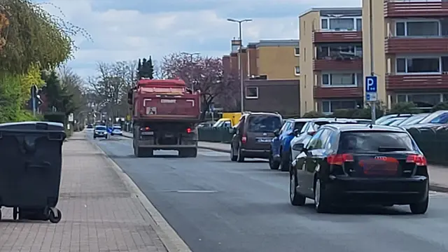 Die Park- und Verkehrsproblematik in der Todtglüsinger Straße ist Thema im kommenden Bauausschuss | Foto: sh
