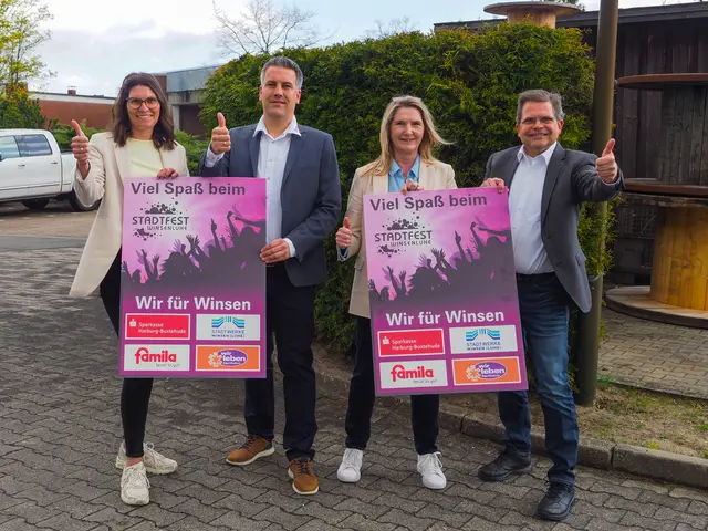 Das Sponsoren-Quartett von „Wir für Winsen“ freut sich auf das Stadtfest (v. li.): Jessica Hoberg ("wir leben"-Apotheken), Torben Gedrath (famila), Silke Heitmann (Sparkasse Harburg-Buxtehude) und Markus Laudahn (Stadtwerke) | Foto: Stadtwerke Winsen (Luhe)