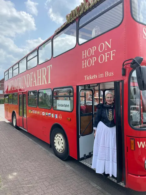 Altländer Gästeführung im Doppeldecker Bus | Foto: Tourist Info Altes Land- Nicole Hemmler