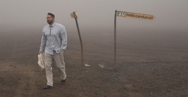 Mit starken Texten und ehrlichen Gefühlen berührt Florian Künstler das Publikum in Stade | Foto: Ben Wolf