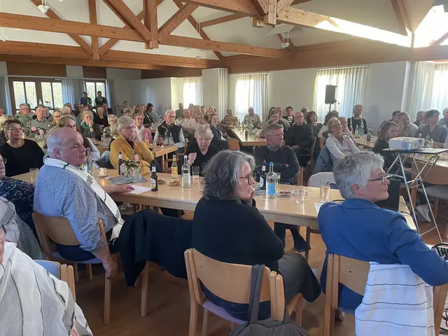 Info-Abend im Gemeindehaus in Bargstedt über das Waisenhilfe-Projekt | Foto: Christa Haar-Rathjen