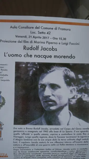 Plakat am Bahnhof Framura | Foto: Rosa Luxemburg Club Niederelbe