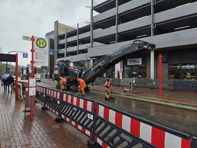 Die Bushaltepunkte können wegen der Bauarbeiten nicht genutzt wrden | Foto: André Welle
